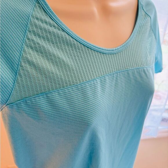 Under Armour size XS Heat gear - Picture 2 of 10